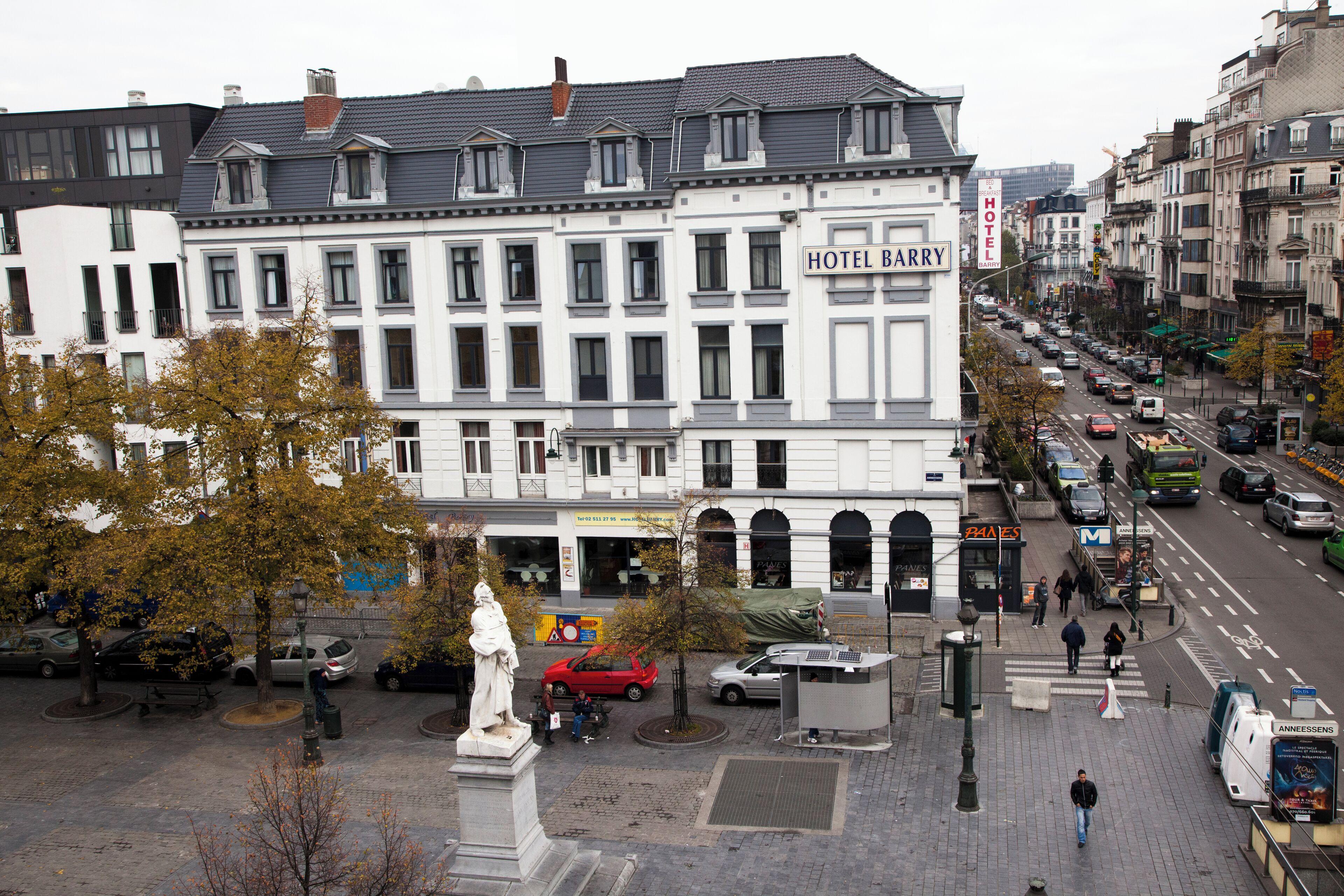 Barry Hotel