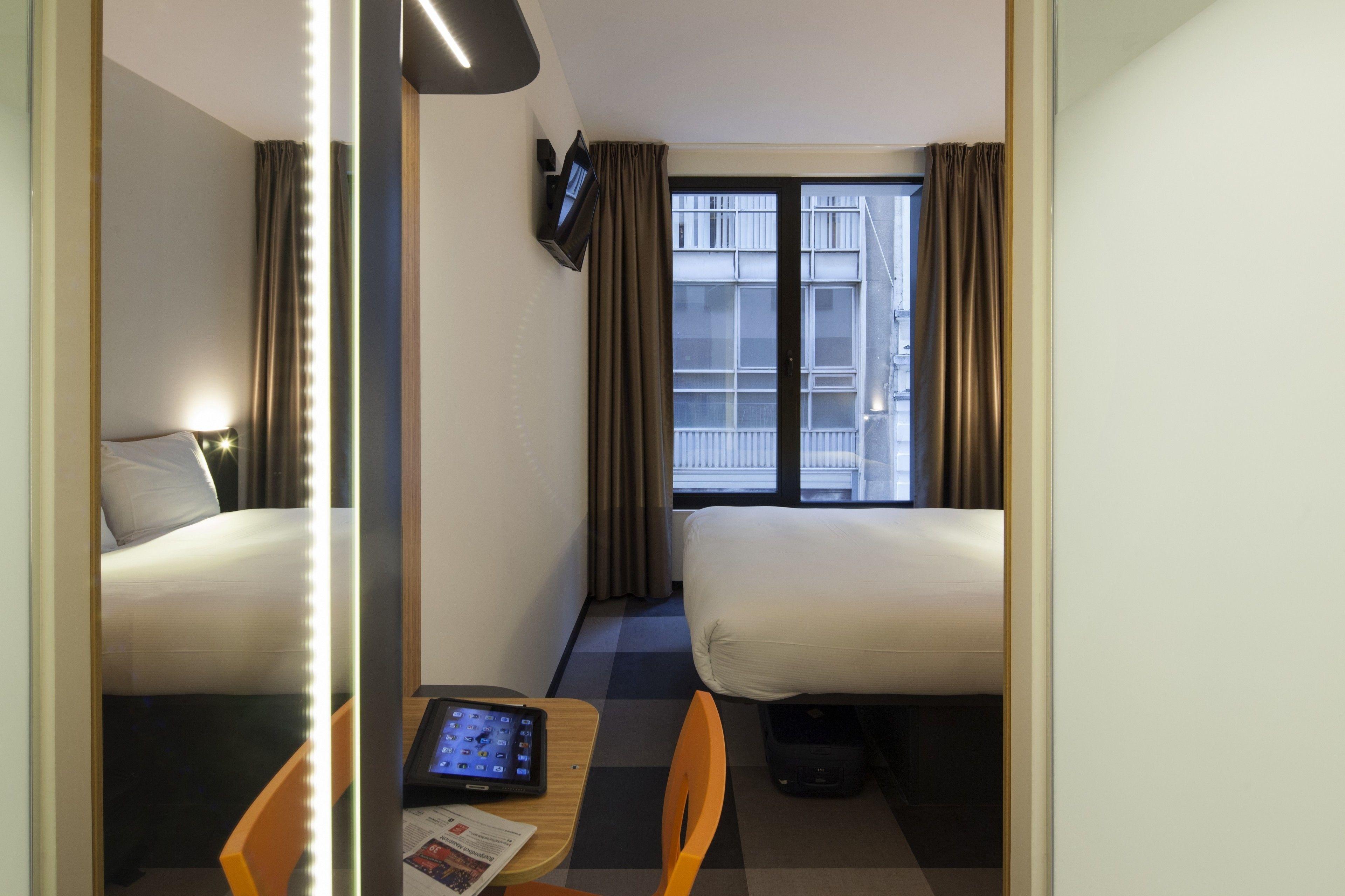 Easyhotel City Centre 3*