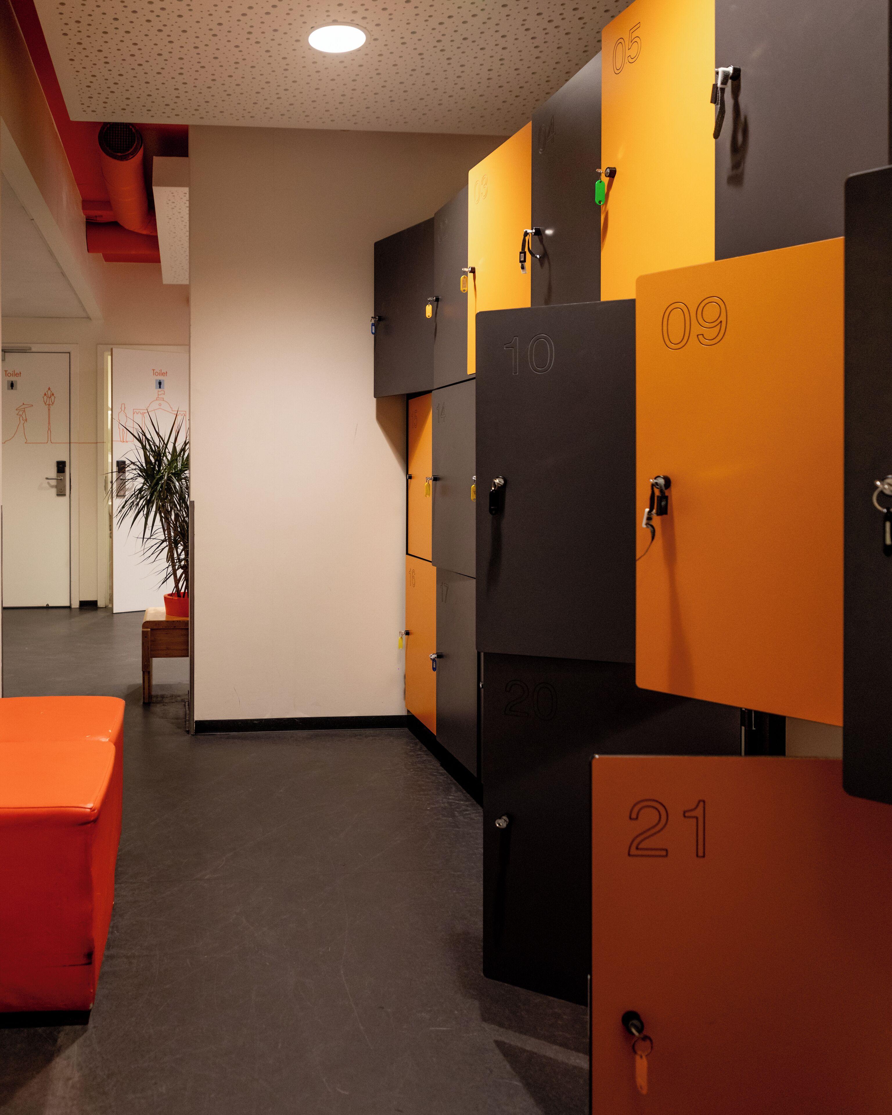 Easyhotel City Centre 3*