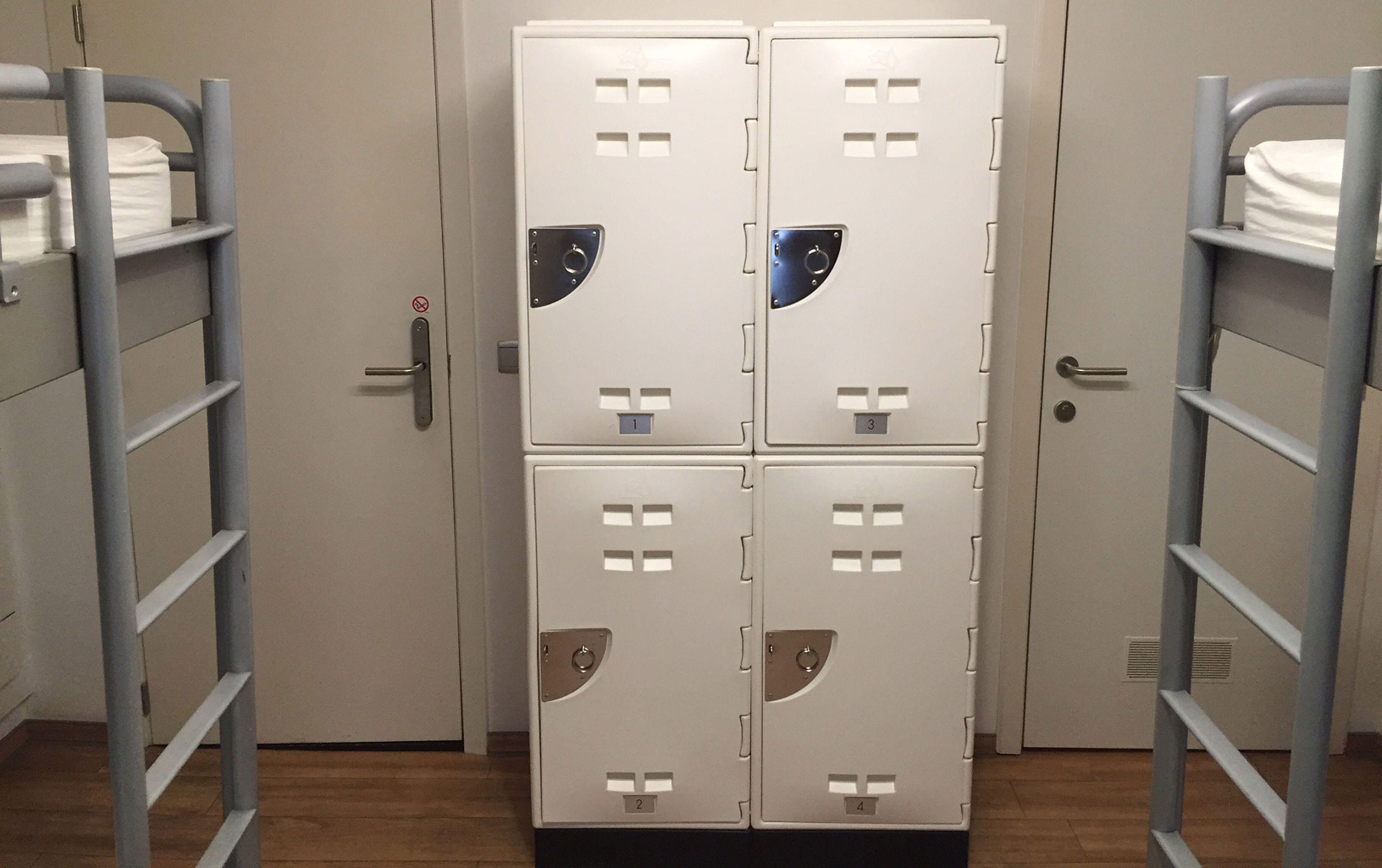 Hostel The Legacy By 2go4 Center *