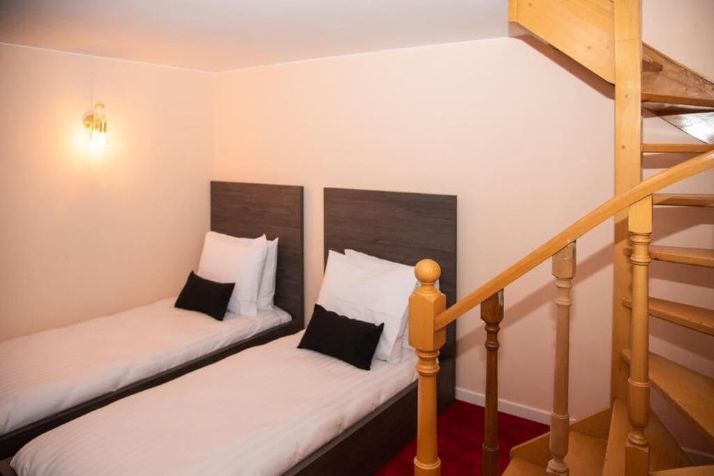La Bourse Hotel
