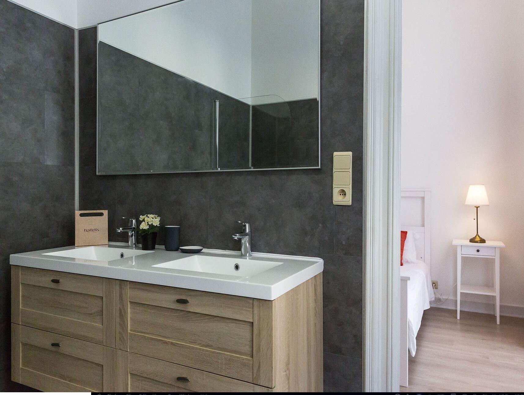 Apartment Lantsheere 11 - Self Check In By Homenhancement Brussels