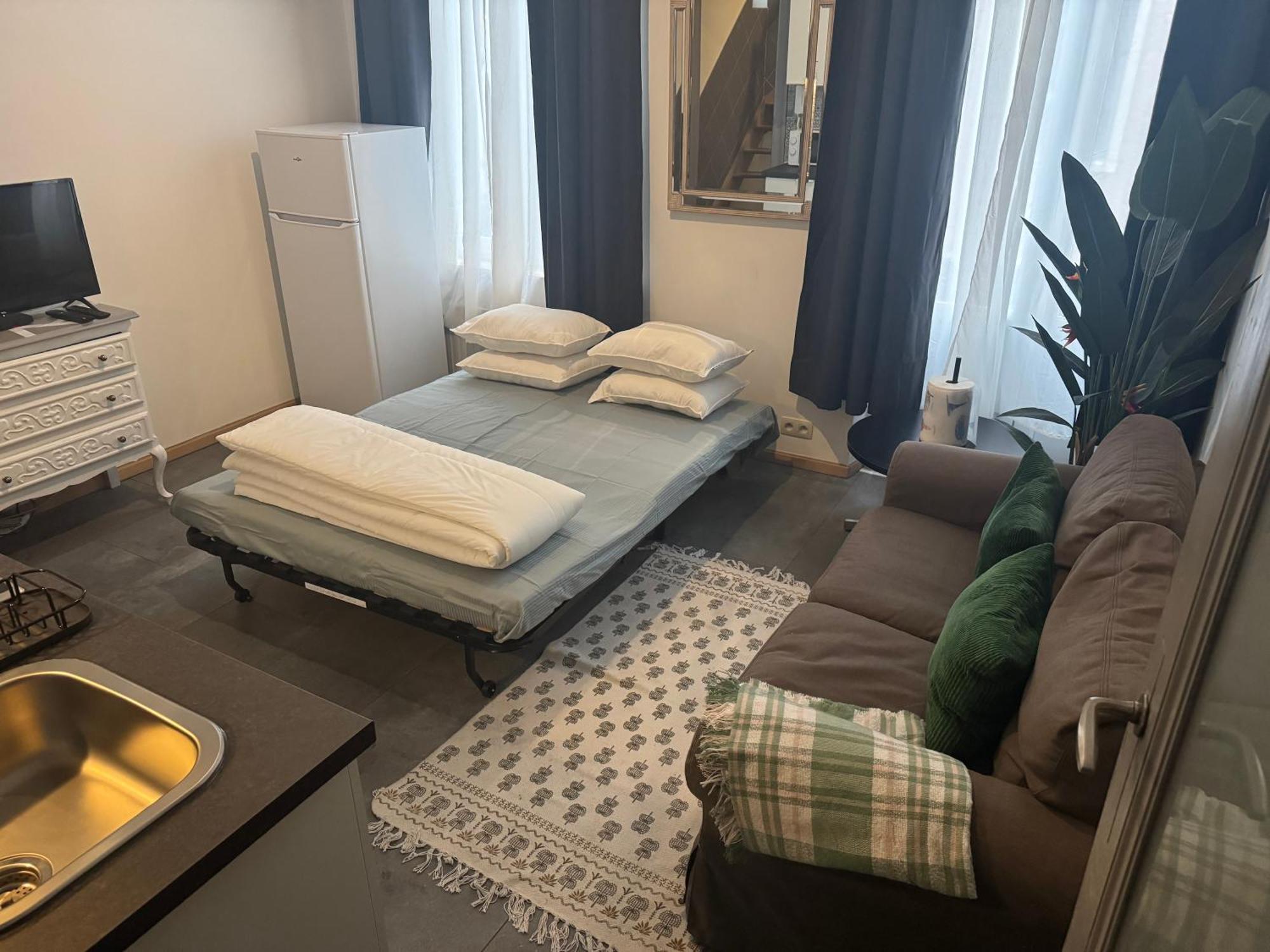 La Perla Louise Apartment