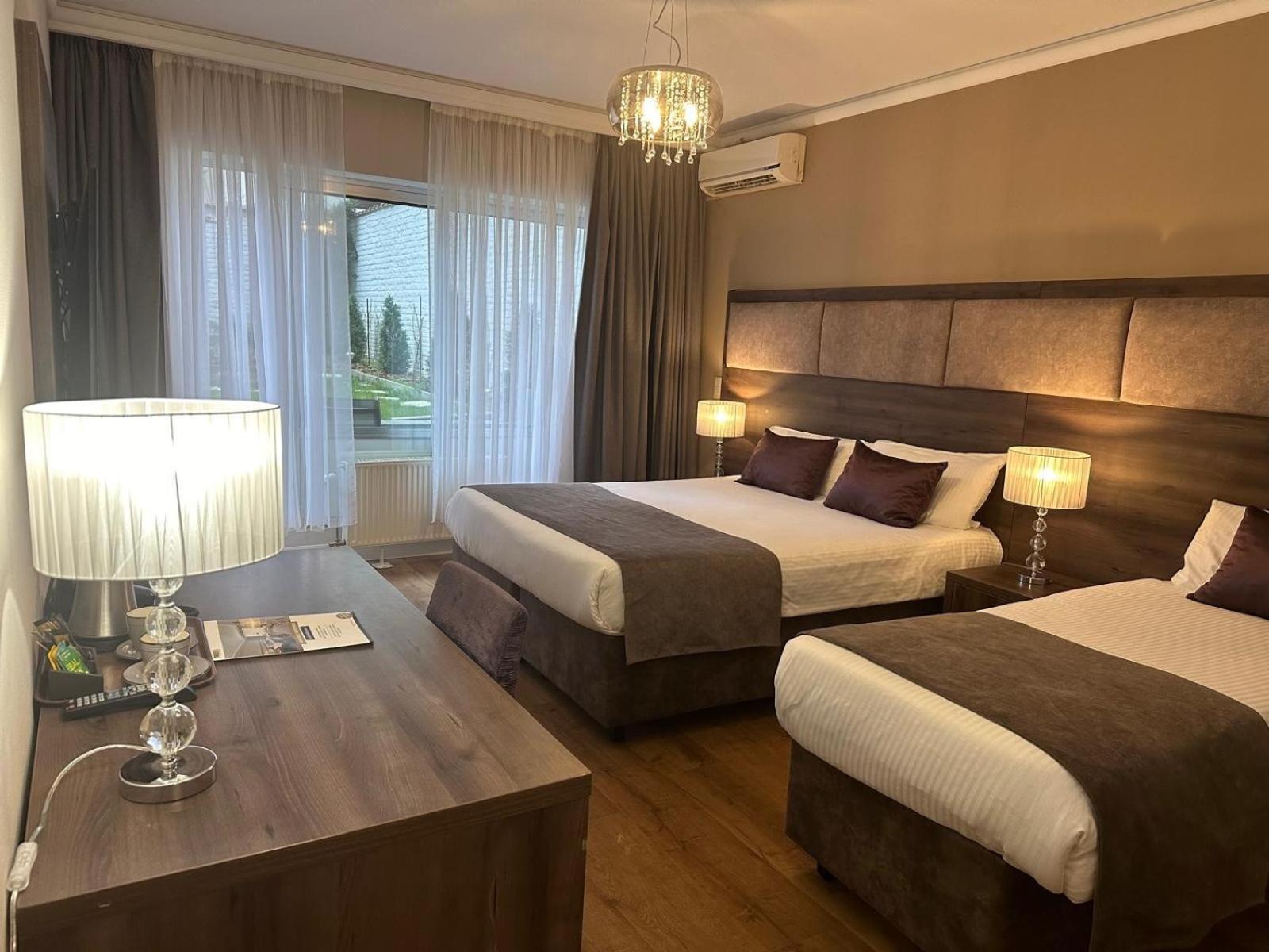 Hotel Agenda Louise 3*