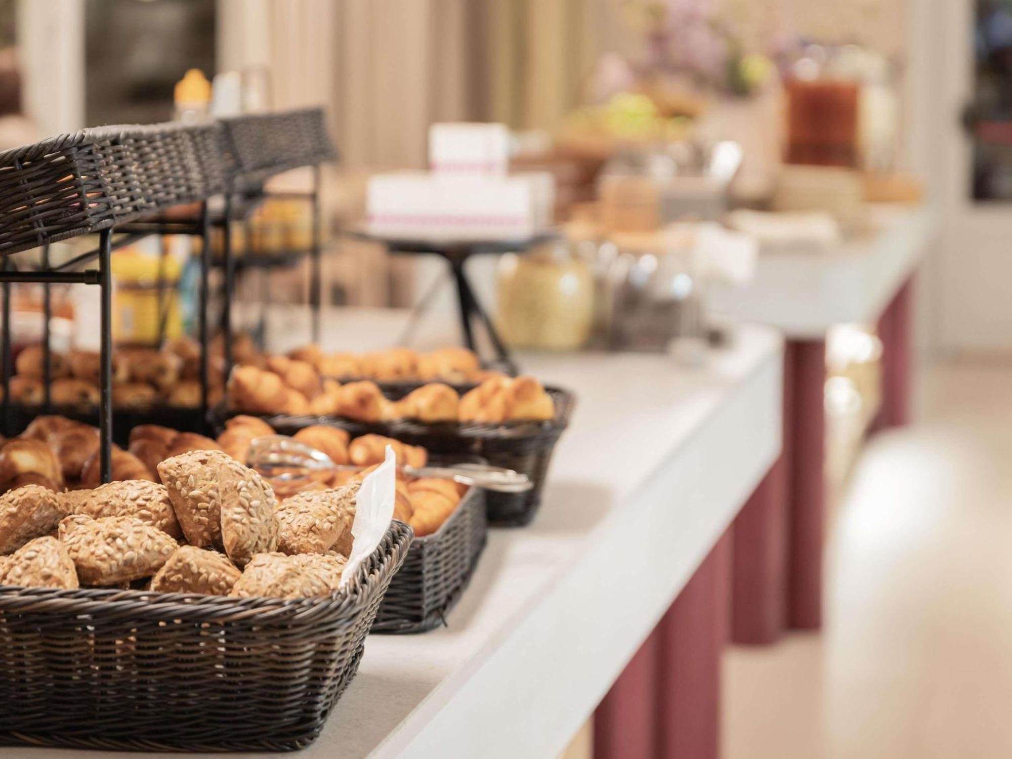 Novotel Off Grand Place Hotel 4*