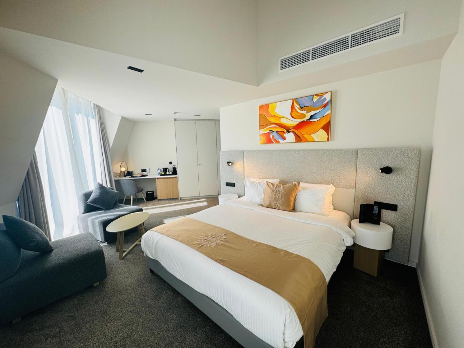 Hotel Opo 4*