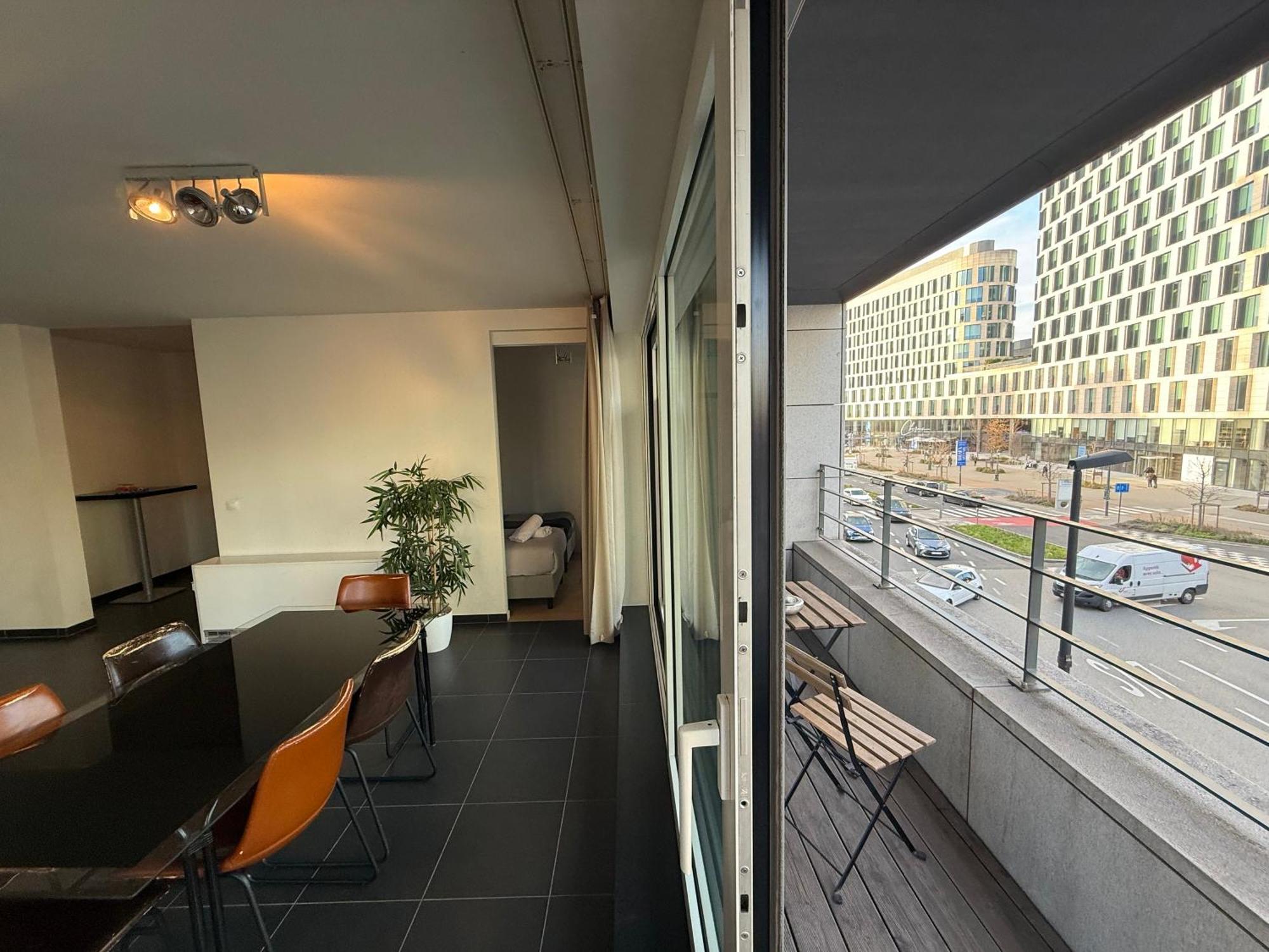 Stunning With 2 Bedrooms - Sleeps 6 Apartment *