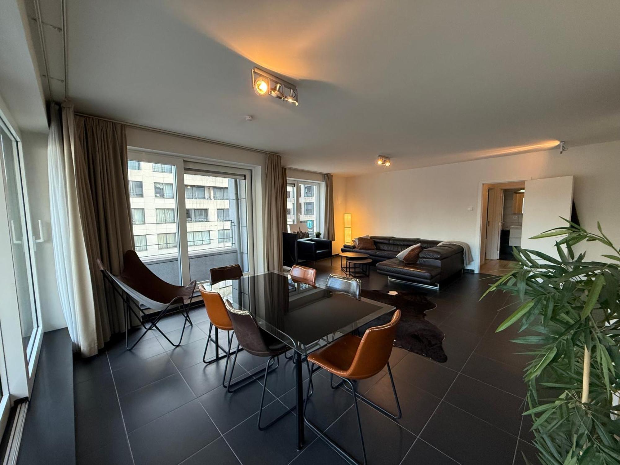 Stunning With 2 Bedrooms - Sleeps 6 * Brussels