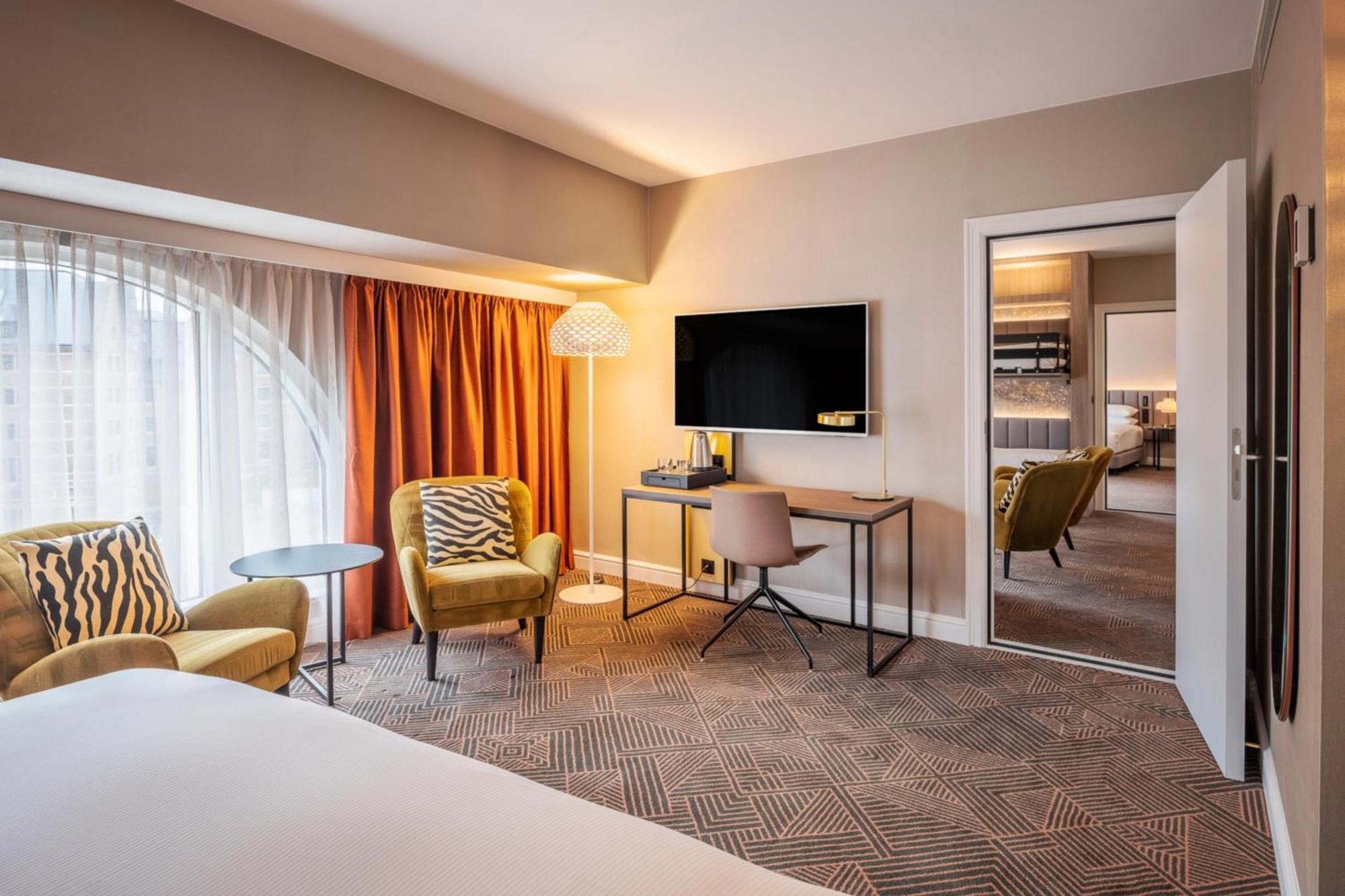 Hilton Grand Place 4*