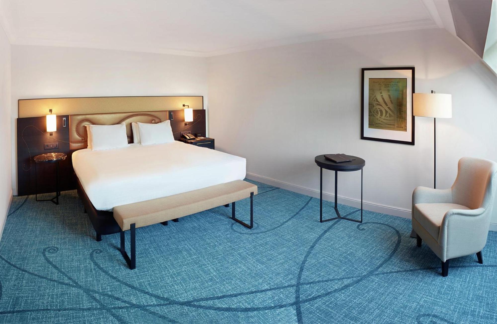 Hotel Hilton Grand Place 4*