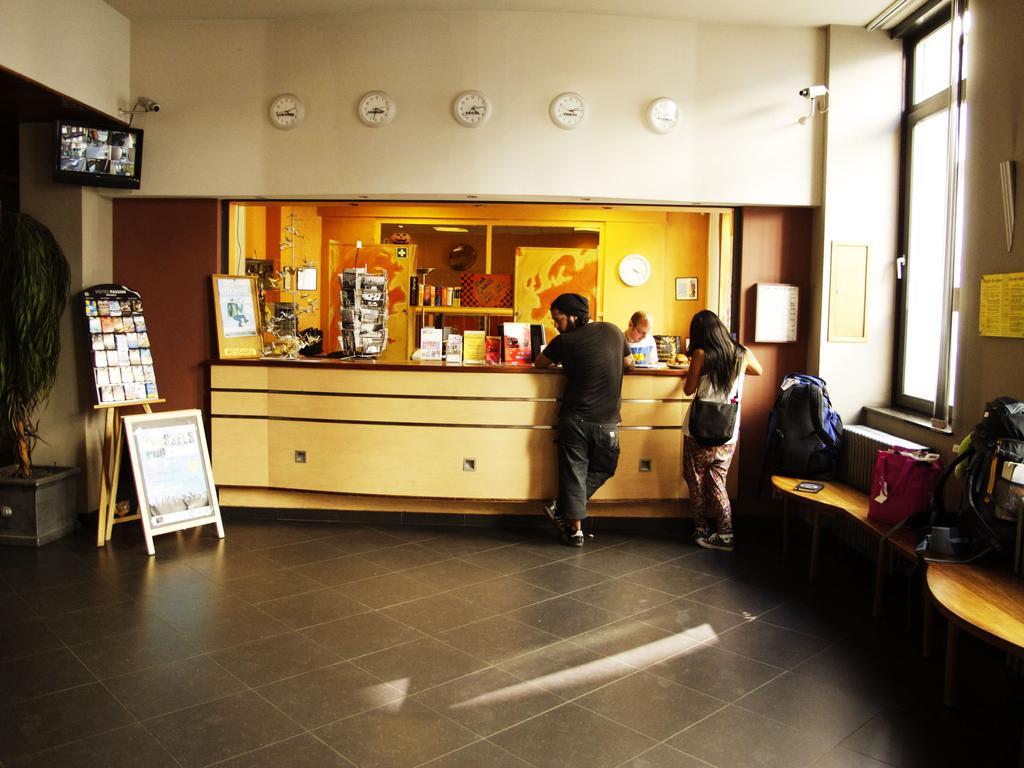 Gogh Youth Centre