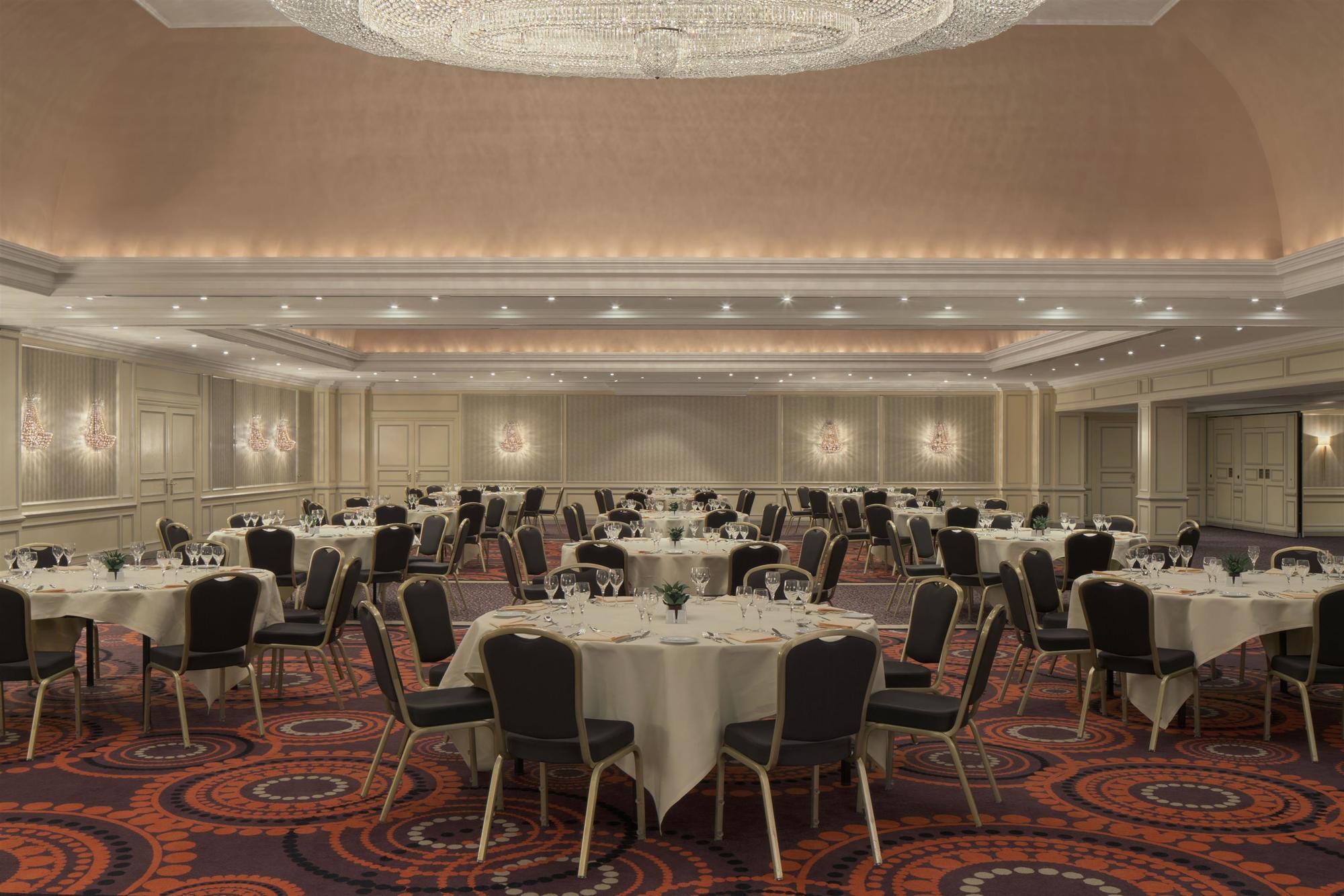 Uptown Brussels Hotel 4*