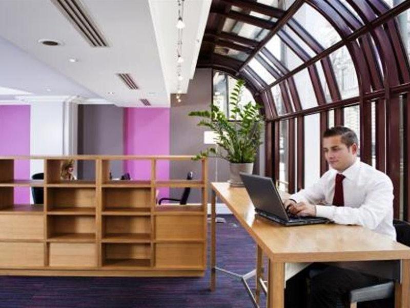 Pentahotel Centre Hotel 4*