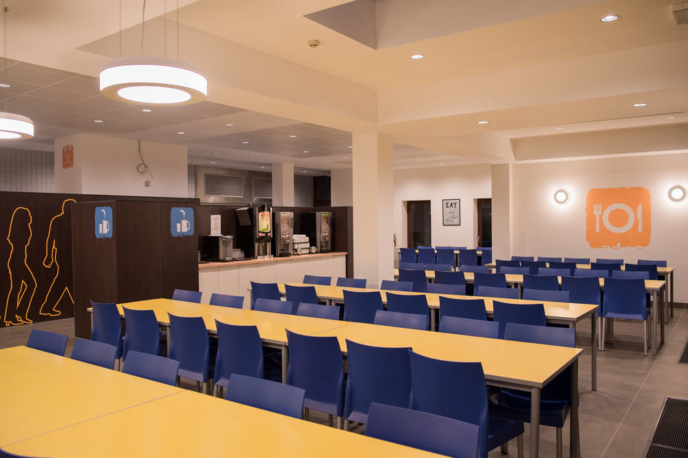 Hi Generation Europe Hostel