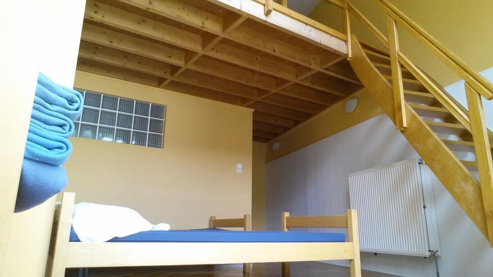 Gogh Youth Centre *
