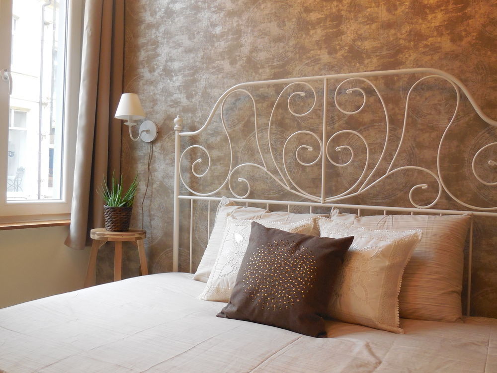 Hotel The 2*