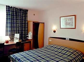 Dc & Restaurant South 3* Brussels