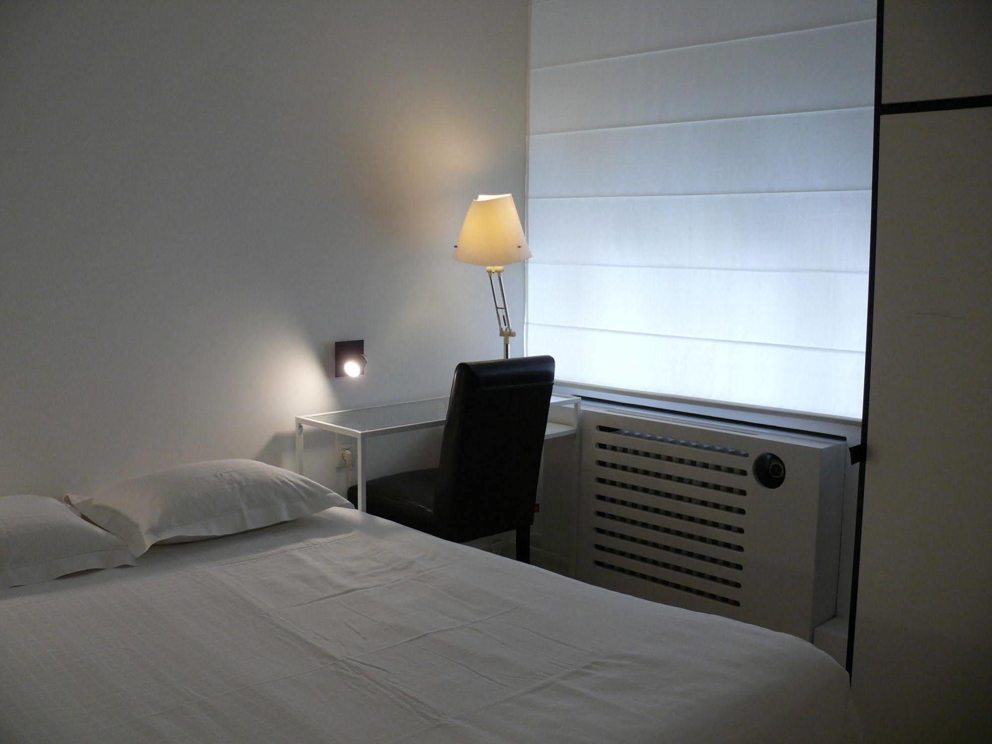 Khách sạn Lambeau Etterbeek