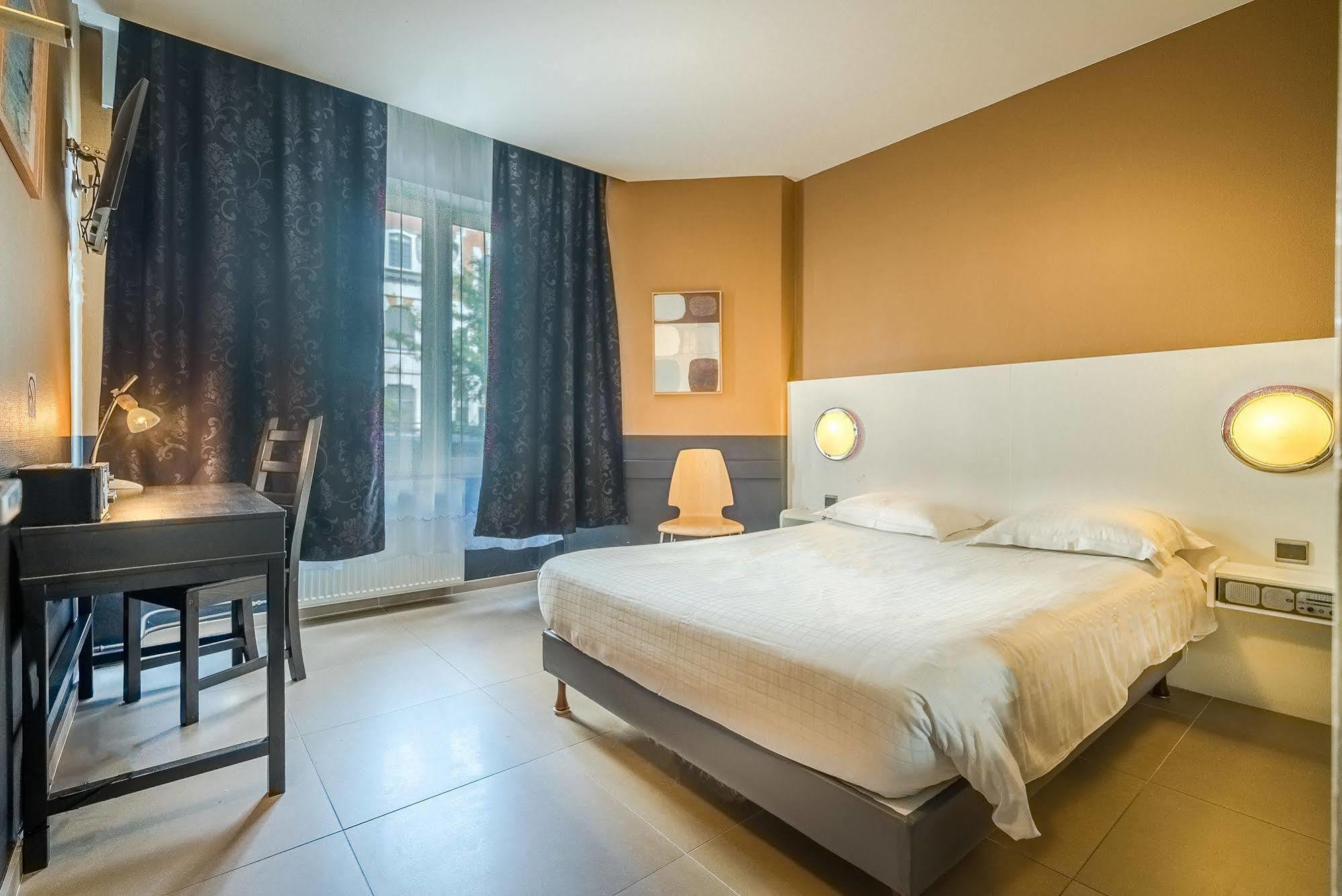 Lambeau Khách sạn Etterbeek