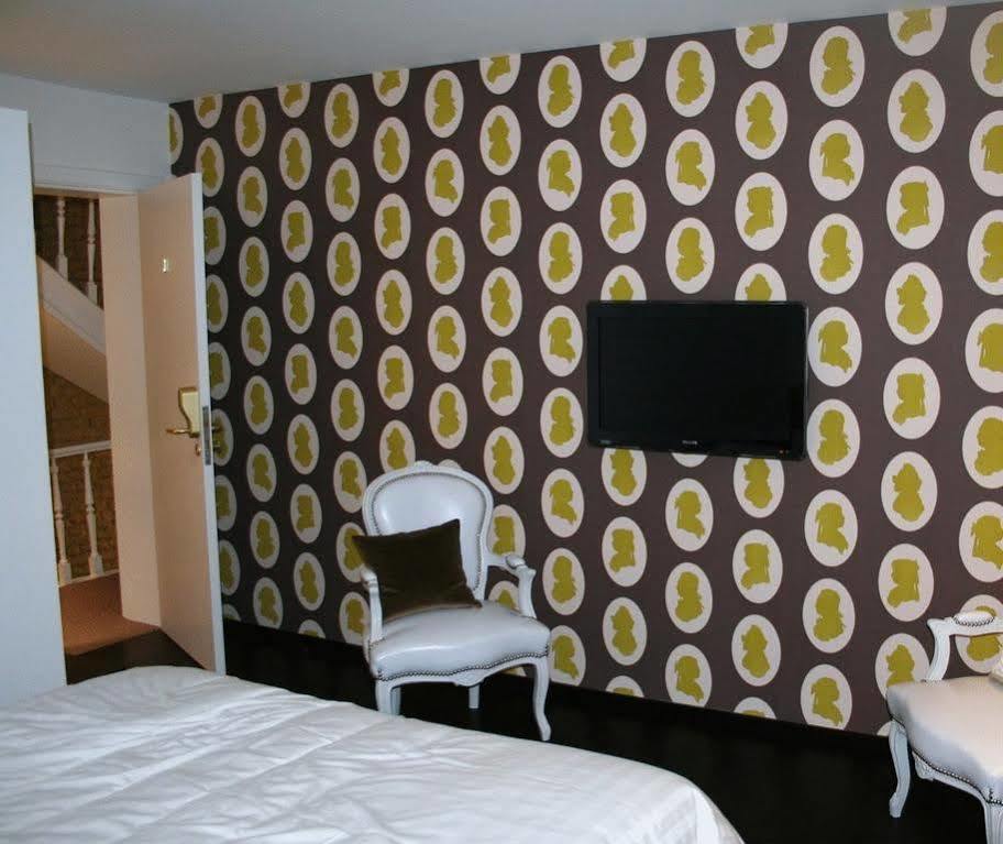 Esperance Hotel 3*