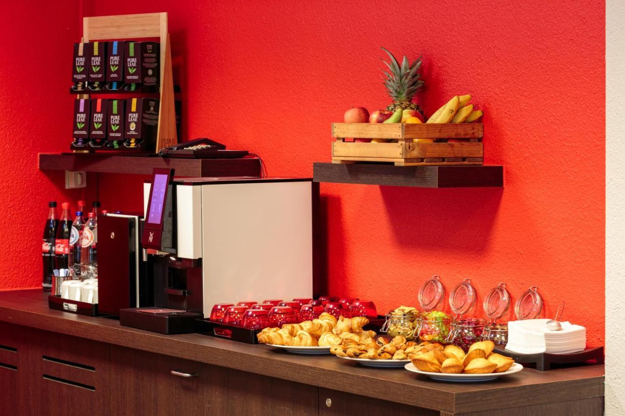 Ibis Centre Hotel 3*