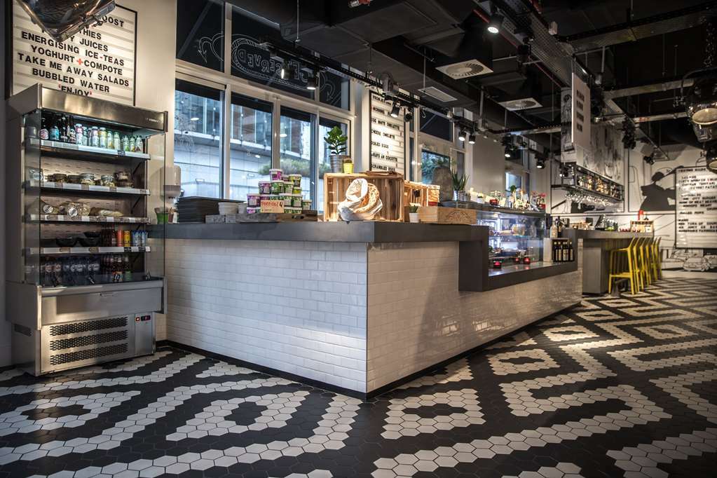 Radisson Red Brussels Hotel 4*
