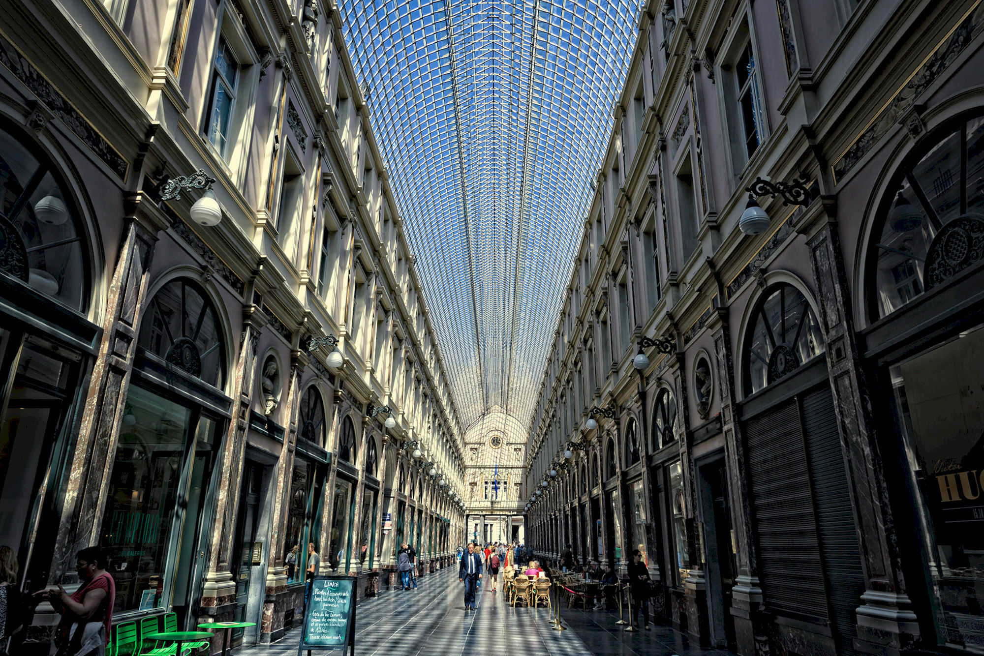 Charles Home - Grand Place Aparthotel