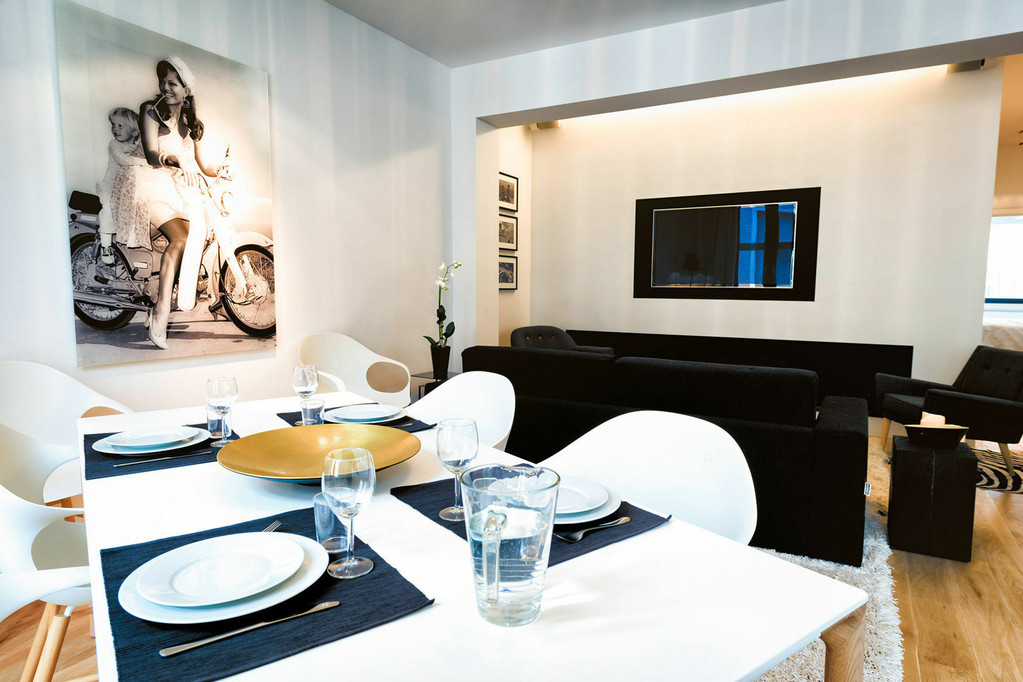 Charles Home - Grand Place Aparthotel 4*