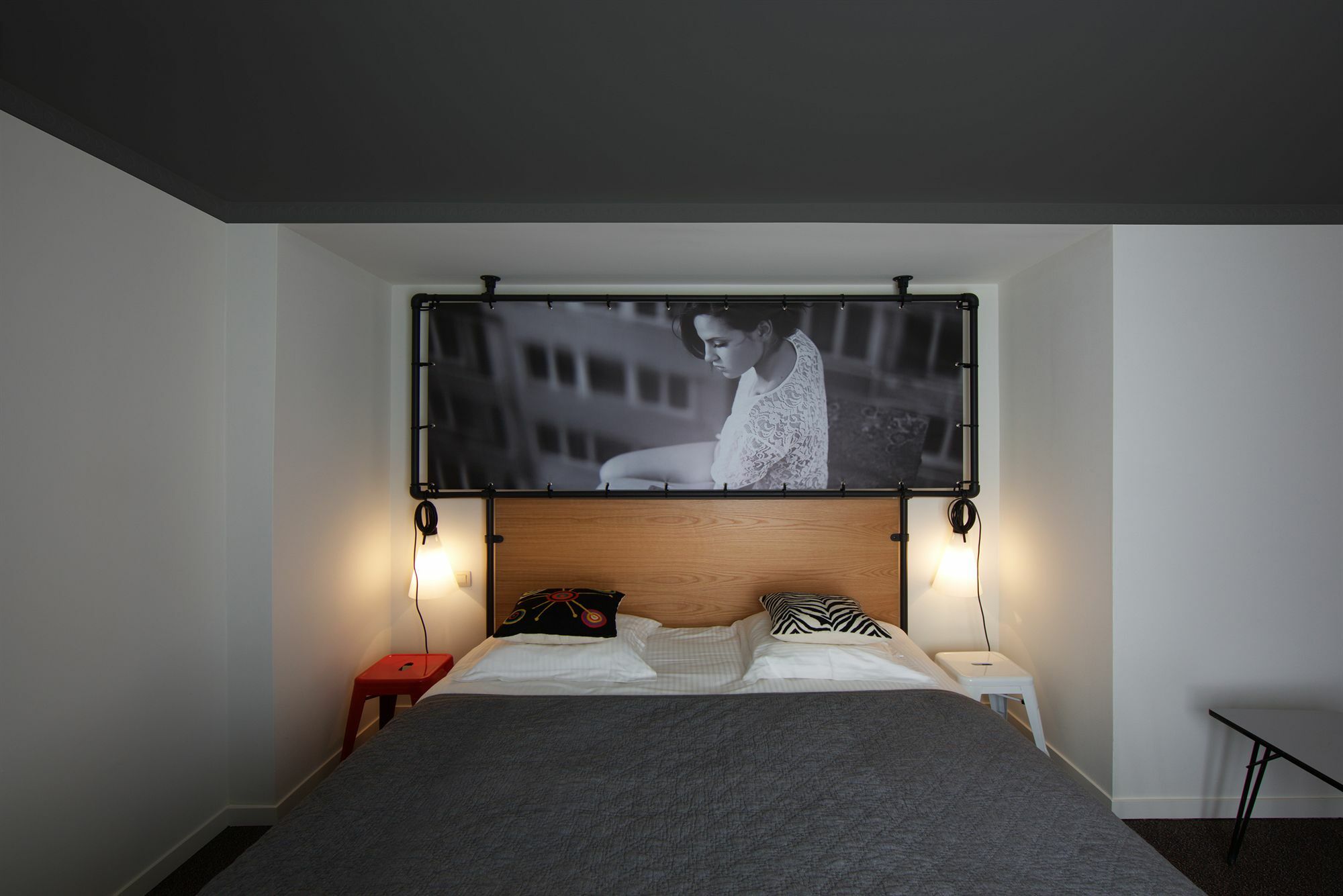 Zoom Hotel