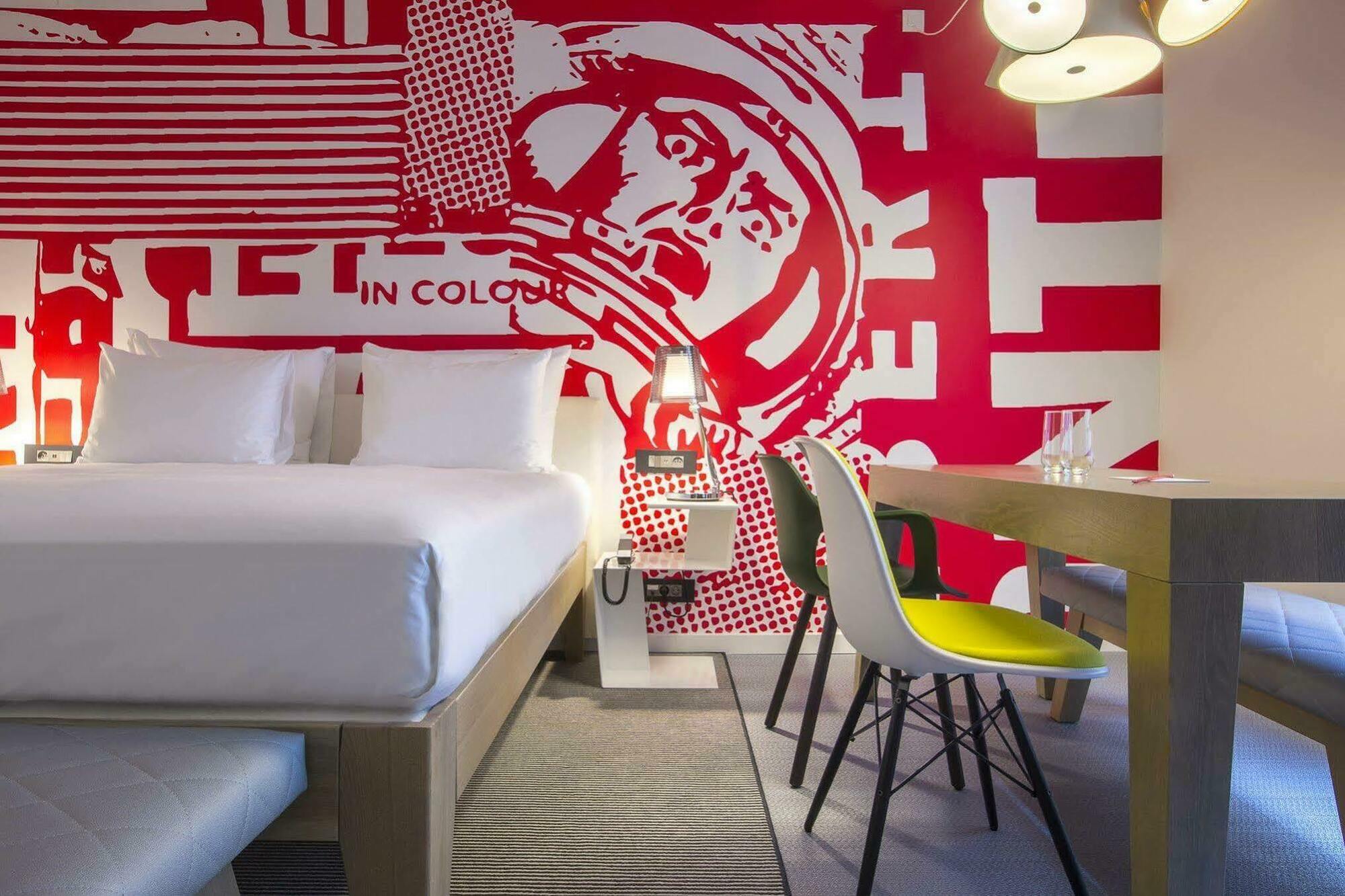 Radisson Red Brussels Hotel