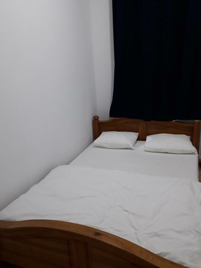 Bara Flat * Brussels