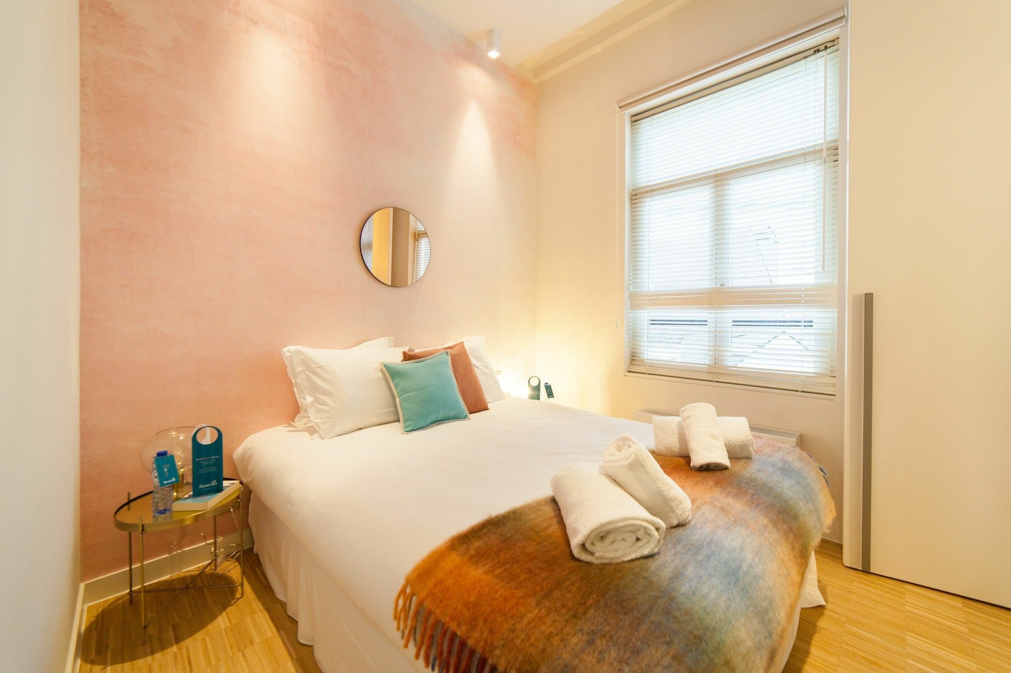 Inn Sweet Regence Brussels