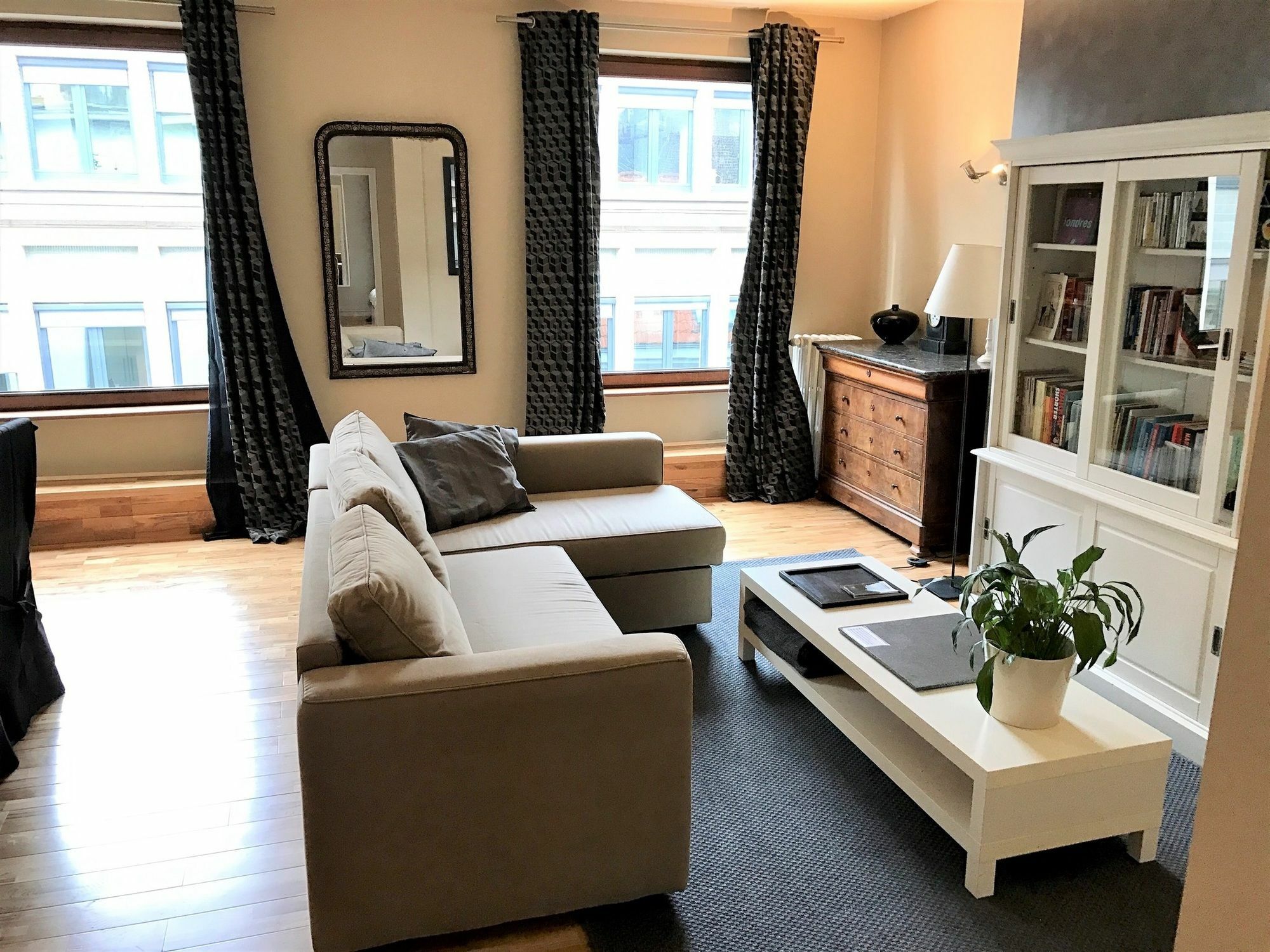 Bright And Modern With One Bedroom In The Center Of Bru * Brussels