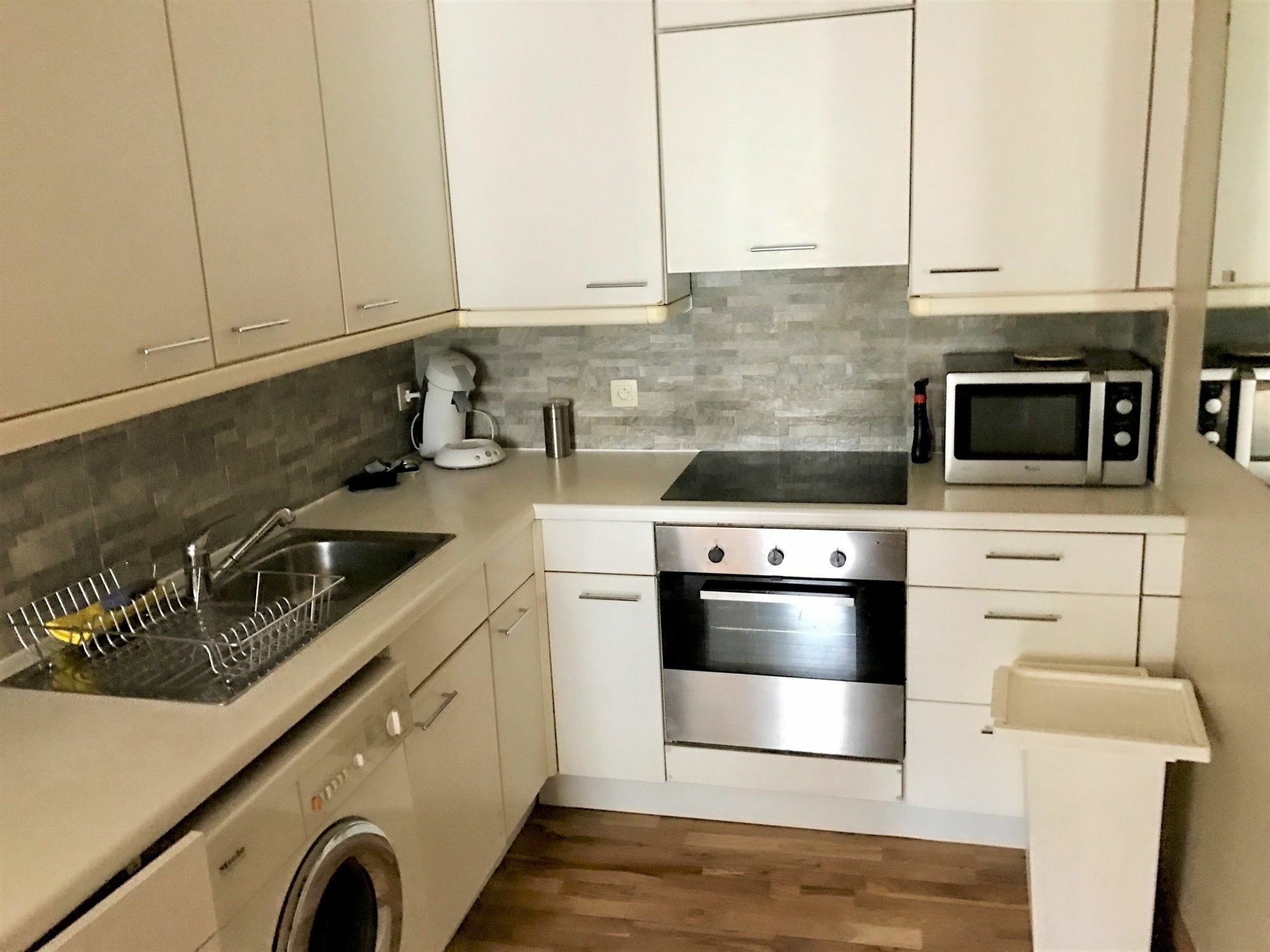 Bright And Modern With One Bedroom In The Center Of Bru Brussels