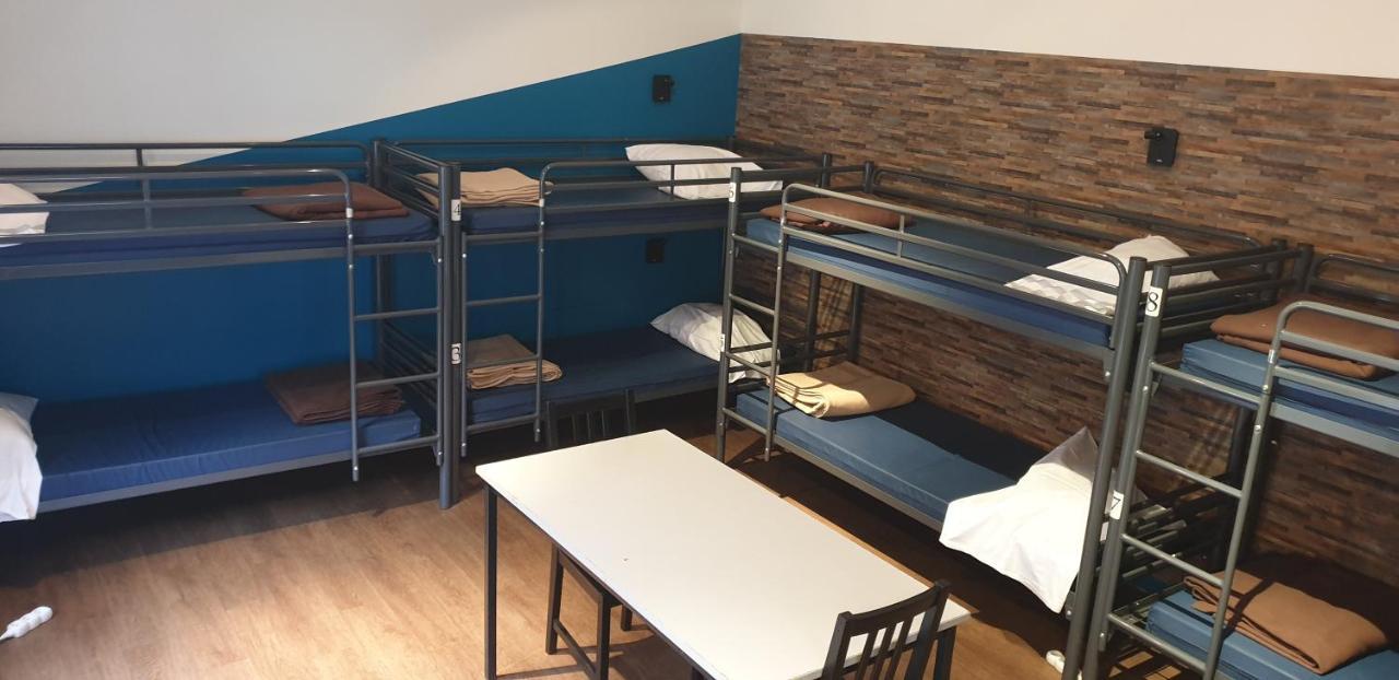 Gogh Youth Centre Hostel *