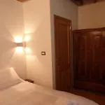 L\'Auberge De L\'Eclipse