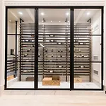 Luxury 3 Bedrooms Townhouse In Perfect Location