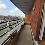 Room And Balcony With Canal View - Shared Bathroom