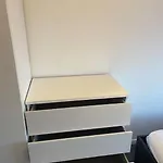 Superbe Appartement Simple Avec Parking Gratuit