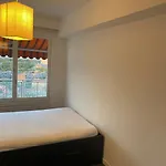 Superbe Appartement Simple Avec Parking Gratuit