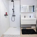 Tres Lumineux De 120m2 Appartement *