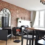 Fontainas Apartments