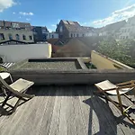 Down Town Penthouse With Private Parking