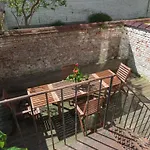 Flagey Terrace Design Residence