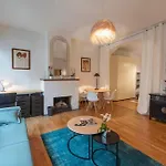 Apartment Place Saint Catherine
