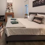 Apartment Place Saint Catherine