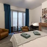 Apartment Place Saint Catherine