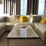 Appartement 1br Metro Hopital Erasme Bordet Handicapt Friendly Brussel