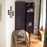 1br Metro Hopital Erasme Bordet Handicapt Friendly