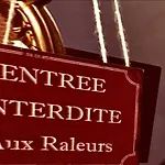 Room In Guest Room - Charming Guest Room In Historic Brussels Mansion